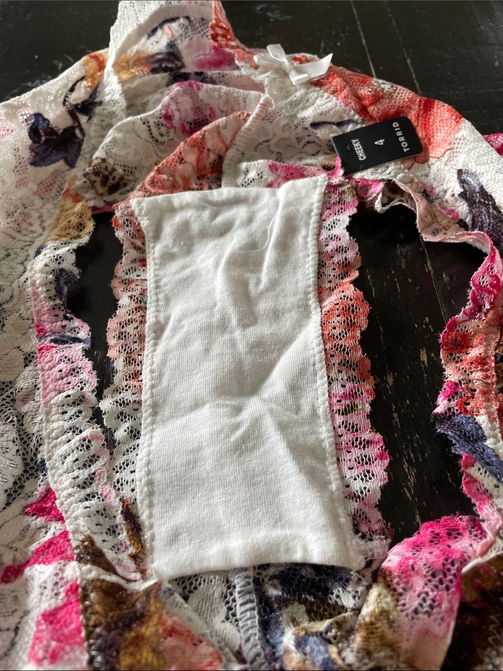 NWT- Torrid Floral Lace Cheeky Panty - 4x - Picture 3 of 6